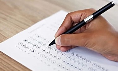 Governo de SC abre concurso para a InvestSC com salários de até R$ 10,3 mil