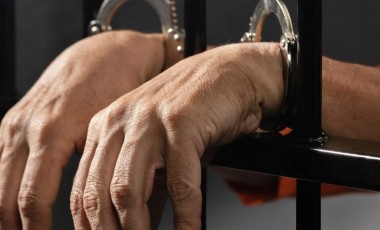 Homem é condenado por tentar matar companheira e agredir filho de quatro anos