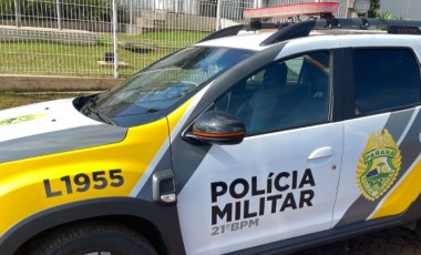 Dois homens são presos por tráfico de drogas durante motopatrulhamento tático