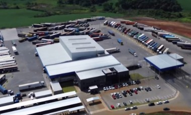 Aduana de Dionísio Cerqueira bate recorde mensal com quase 3 mil caminhões em setembro