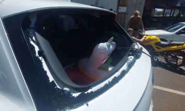 Colisão traseira deixa motociclista ferido no centro