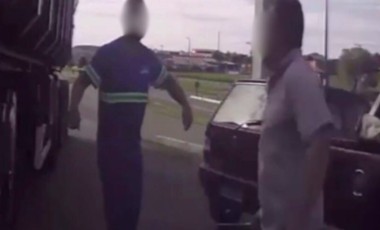 Caminhoneiro é morto a facadas na BR-282 após briga de trânsito