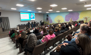 Professores participam de formação sobre educação inclusiva