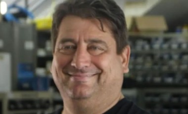 Quem era o empresário de SMOeste que morreu após receber diversas picadas de abelha