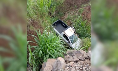 Motorista entra em parada cardiorrespiratória após saída de pista e capotamento