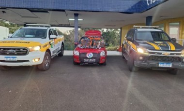 Trio é preso com 75,5 kg de maconha e 110 cigarros eletrônicos na BR-153