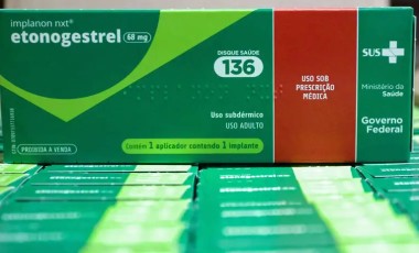 SUS qualifica profissionais para ampliar oferta de implantes hormonais