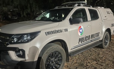 Pai é autuado por permitir que filho de 16 anos conduzisse motocicleta