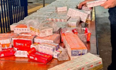 Motorista é preso com mais de 5,8 mil ampolas de remédios para emagrecimento escondidas em fundo falso
