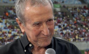 Técnico do tetracampeonato, Carlos Alberto Parreira está na UTI e respira por aparelhos