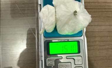 Mulher é presa com cocaína e diz que precisava levantar dinheiro para ajudar namorado que está preso
