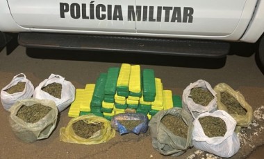 Adolescente é flagrada com mais de 40 kg de maconha em ônibus durante operação Tiradentes
