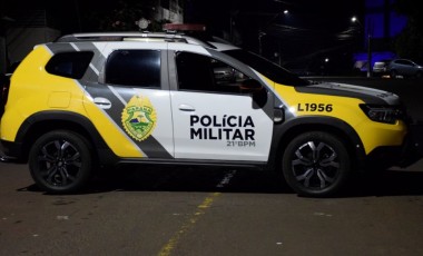 Dois homens são presos com pistola .380 após denúncias de disparos de arma de fogo