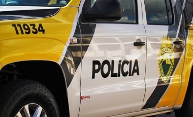 Jovem é detido após plantar maconha nos vasos de flor da própria mãe