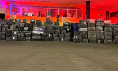 Polícia apreende cerca de 10 toneladas de maconha em caminhões na BR-282