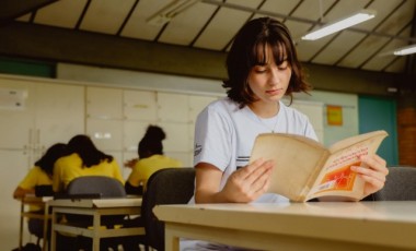 Governo de SC anuncia investimentos em educação e qualificação no Dia do Jovem Trabalhador