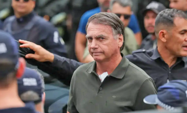 PGR apresenta parecer contrário à prisão domiciliar para Bolsonaro