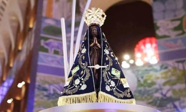 Feriado de Nossa Senhora Aparecida altera funcionamento de bancos, escolas e serviços públicos