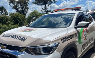 Homem é flagrado em terreno e responde por violação de domicílio