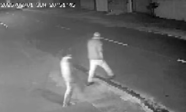 Mulher grávida é baleada na cabeça após invasão a residência