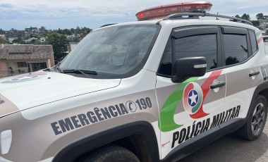 Casa é invadida e furtada; imóvel foi encontrado completamente revirado