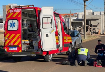 Jovem de 19 anos sofre queda de moto no Lago das Nações