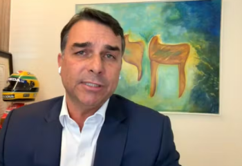 Flávio Bolsonaro aparece filiado ao Missão no sistema do TSE, e PL denuncia possível fraude