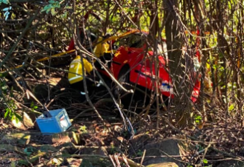 Motorista é resgatado após carro despencar em barranco de 40 metros na SC-155