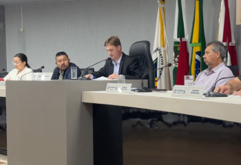 Sessão ordinária aborda desfile cívico, Setembro Amarelo e cobrança à Casan