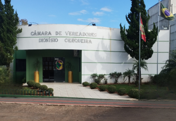 Vereadores aprovam adesão ao CINCATARINA e mudanças na estrutura administrativa