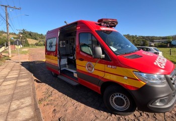 Duas crianças são atropeladas a caminho da escola