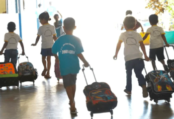 Uma em cada 10 crianças de 4 e 5 anos está fora da escola em 876 cidades do Brasil