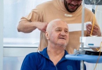 Hospital regional em Chapecó promove ação especial de Dia dos Pais para pacientes da oncologia