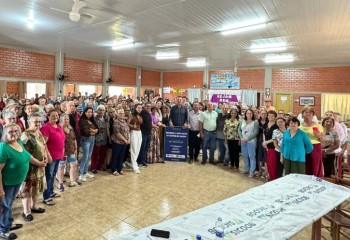 Reforma do Centro de Idosos avança com assinatura de ordem de serviço