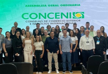 Núcleo de comércio exterior participa de assembleia geral do Conceni