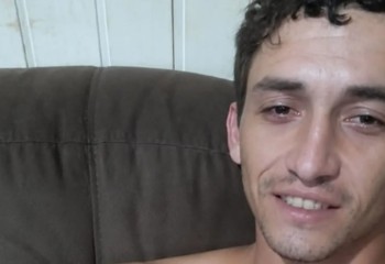 Homem é encontrado morto dentro de residência e enteado é apontado como autor