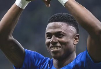 Cruzeiro vence Boca Juniors no Mineirão e assume liderança do grupo na Libertadores