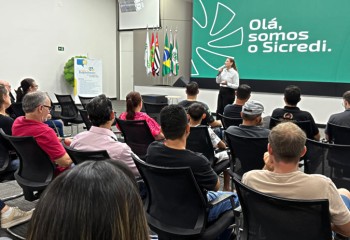 Sicredi Fronteiras mobiliza empresários em evento sobre Reforma tributária