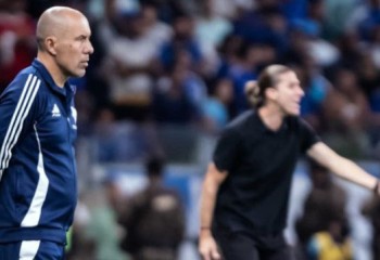 Flamengo demite Filipe Luís após goleada e classificação no Carioca