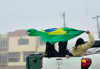 O Brasil está nas oitavas de final, e a nossa região fez uma festa inesquecível!