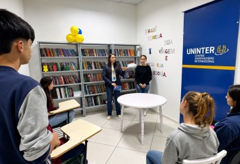 Uninter promove Feira das Profissões para orientar alunos sobre o futuro profissional