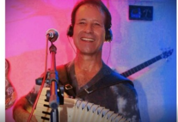 Morre aos 61 anos o músico Nelsinho, fundador da Banda Alma e Coração