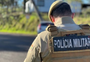 Homem é preso após invadir comércio no bairro 1º de Maio