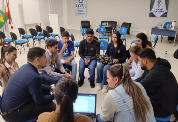 Empresas associadas promovem aproximação entre acadêmicos e mercado na Unetri