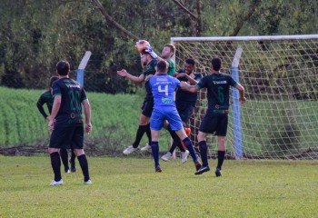 Sábado e domingo de pura emoção! Veja os melhores cliques dos confrontos desses dois dias de jogos