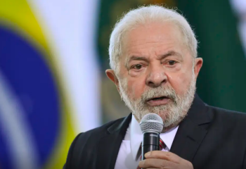 Presidente do PT reconhece falhas na campanha de Lula e admite falta de diálogo
