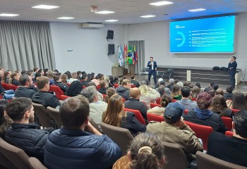 Auditório lotado marca palestra sobre impactos da Reforma Tributária