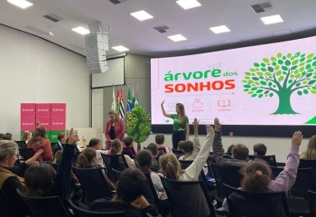 Endividamento das famílias brasileiras bate recorde e reforça importância da educação financeira