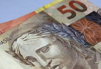 Restituição do imposto de renda em SC paga R$ 695 milhões em 30 de junho; veja como consultar