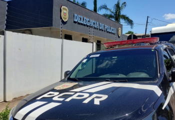 Dois homens são presos; um é suspeito de incendiar casa e matar cachorro queimado